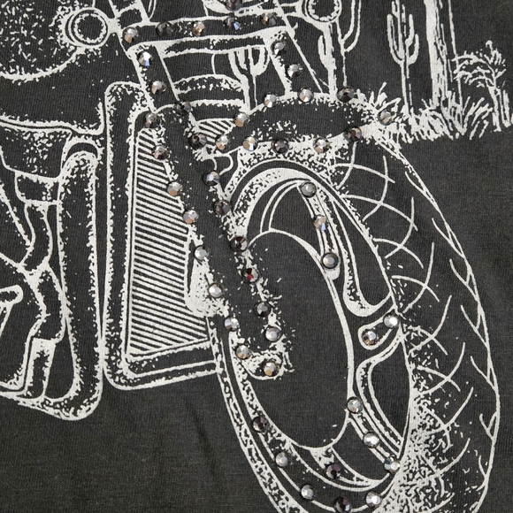 LOWEST PRICE-NWOT Road Trip Rhinestone Motorcycle Relaxed Fit Graphic Tee - Picture 2 of 2
